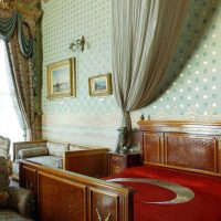 Dolmabahce Palace Trips
